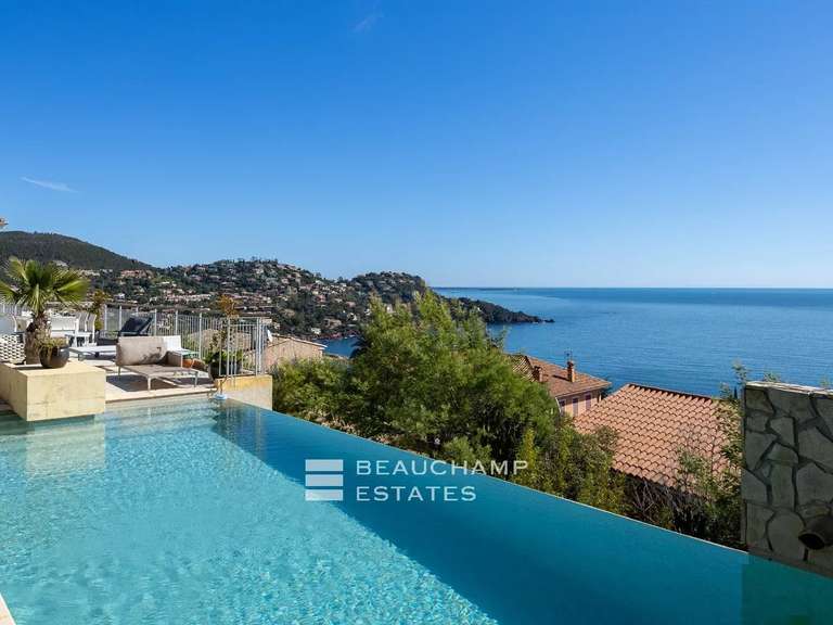 Villa avec Vue sur mer Le trayas - 3 chambres - 175m²