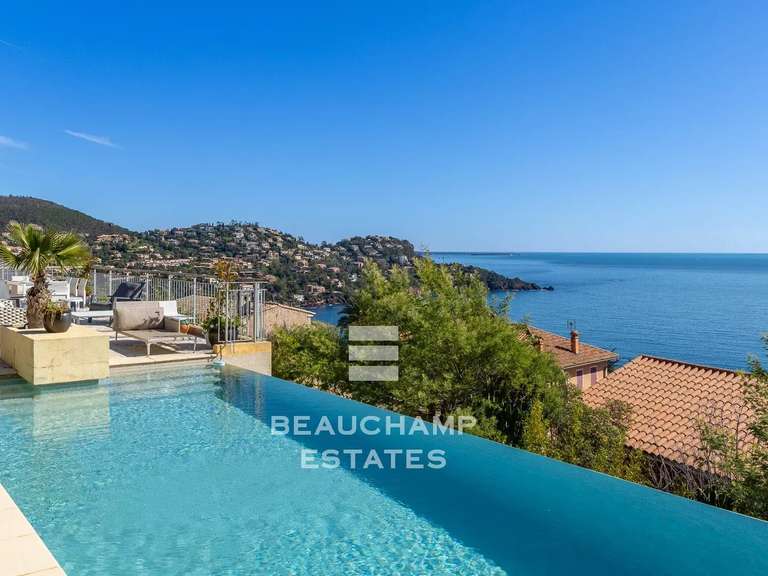 Villa avec Vue sur mer Le trayas - 3 chambres - 175m²