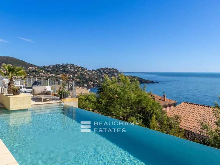 Villa avec Vue sur mer Le trayas - 3 chambres - 175m²