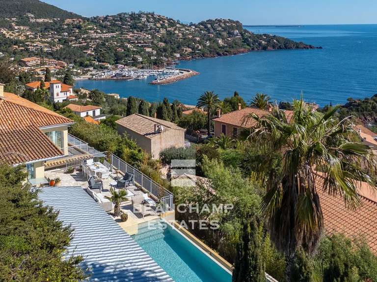 Villa avec Vue sur mer Le trayas - 3 chambres - 175m²