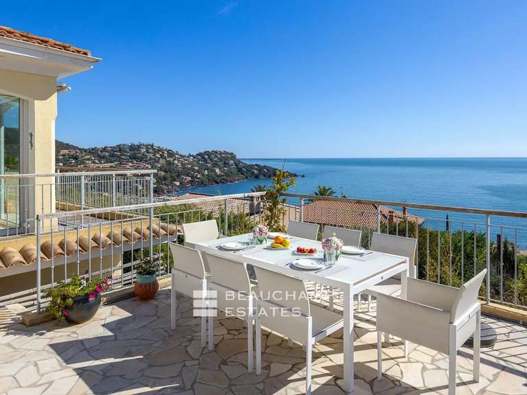 Villa avec Vue sur mer Le trayas - 3 chambres - 175m²