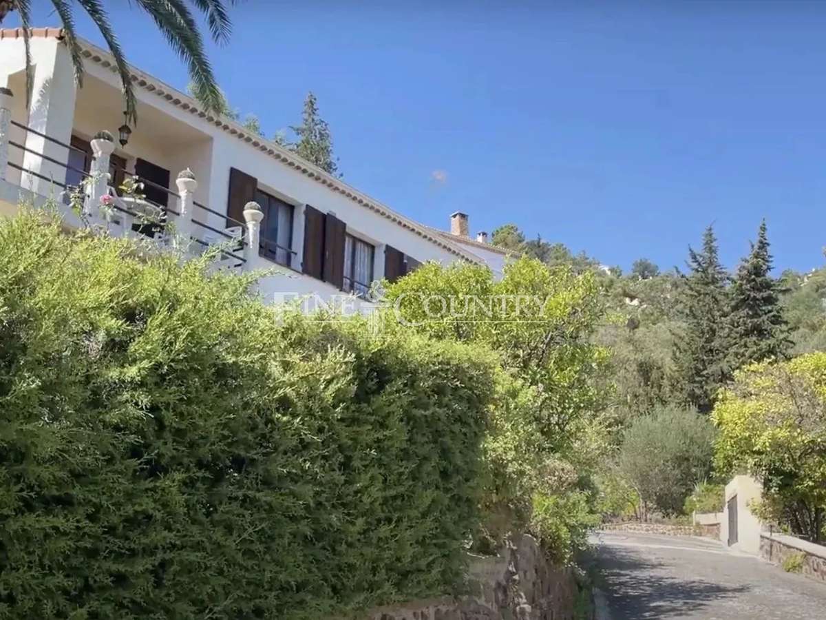 Villa le trayas