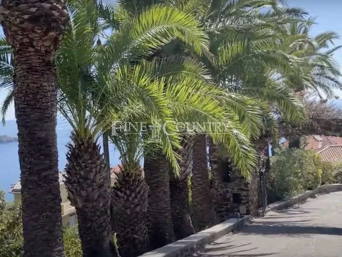 Villa le trayas