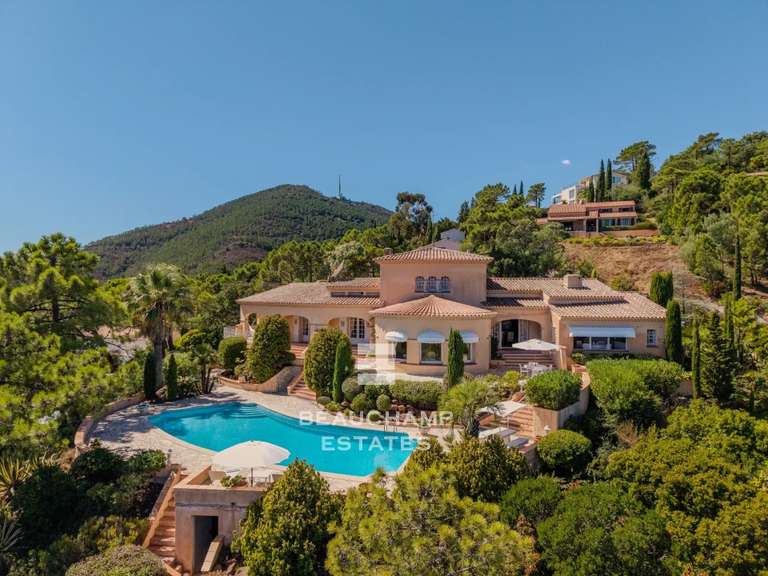 Villa avec Vue sur mer Le trayas - 5 chambres - 234m²
