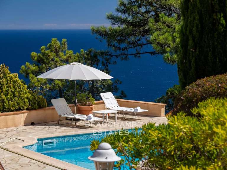 Villa avec Vue sur mer Le trayas - 5 chambres - 234m²