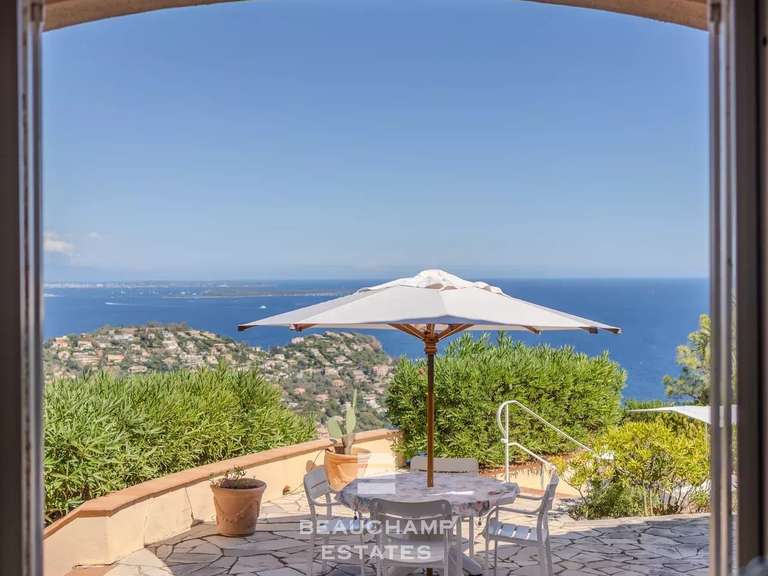 Villa avec Vue sur mer Le trayas - 5 chambres - 234m²