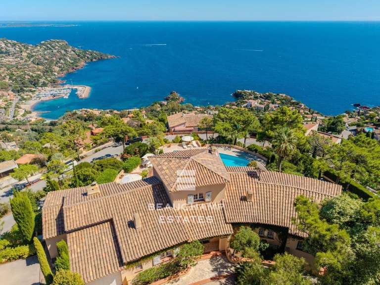 Villa avec Vue sur mer Le trayas - 5 chambres - 234m²