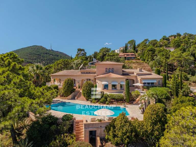 Villa avec Vue sur mer Le trayas - 5 chambres - 234m²