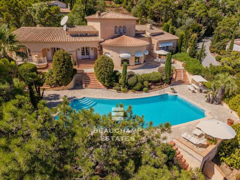 Villa avec Vue sur mer Le trayas - 5 chambres - 234m²