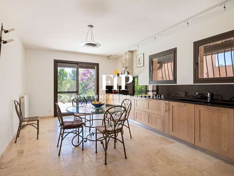 Propriété Le Val - 5 chambres - 300m²