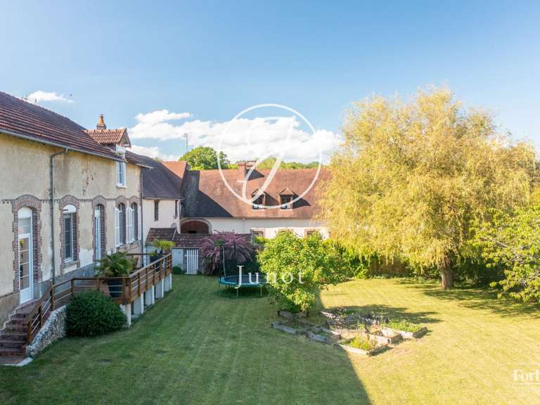 Propriété Le Val d'Ocre - 3000m²