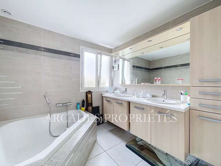 Maison Le Verdon-sur-Mer - 3 chambres - 202m²