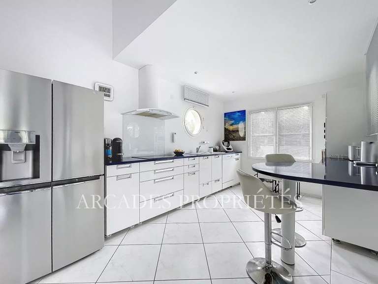 Maison Le Verdon-sur-Mer - 3 chambres - 202m²