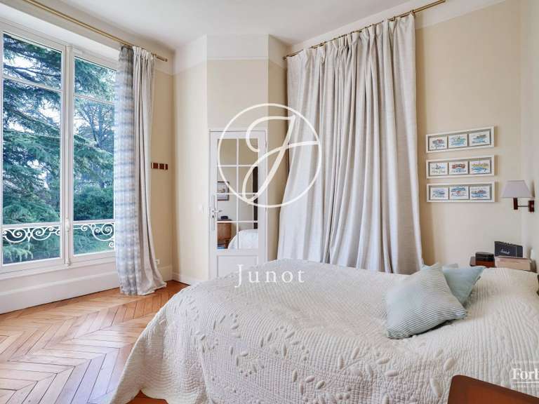 Appartement Le Vésinet - 5 chambres - 244m²
