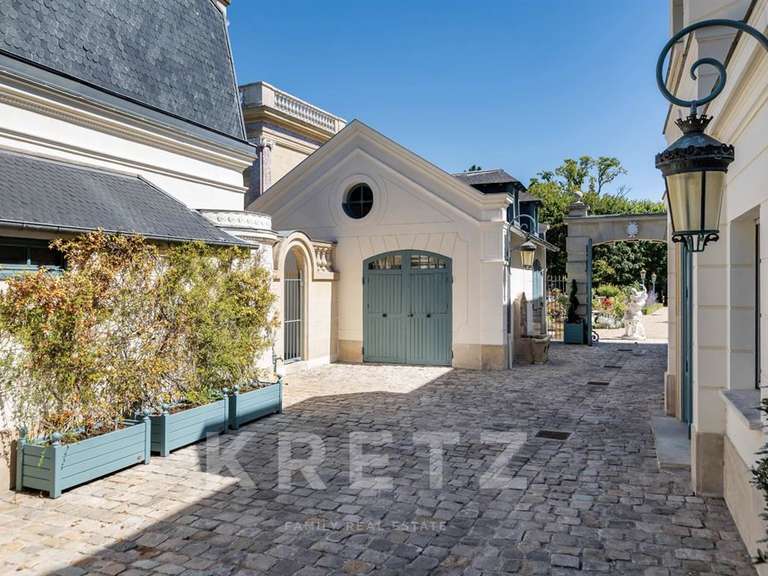 Mansion Le Vésinet - 8 bedrooms - 2000m²