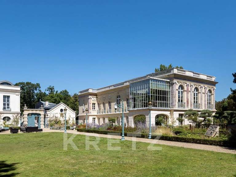 Mansion Le Vésinet - 8 bedrooms - 2000m²