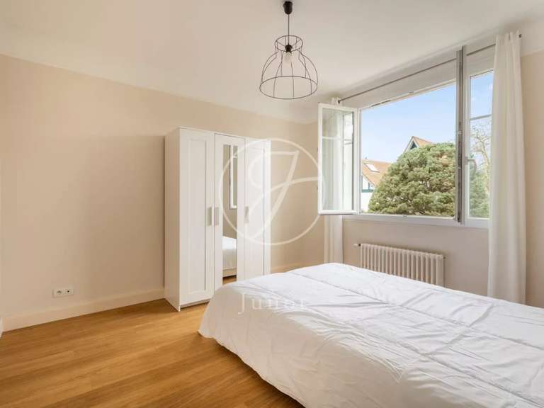 Maison Le Vésinet - 5 chambres - 267m²