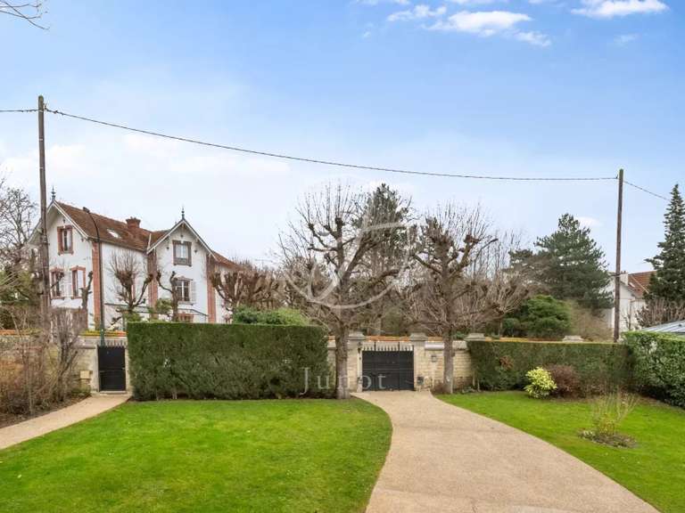Maison Le Vésinet - 5 chambres - 267m²