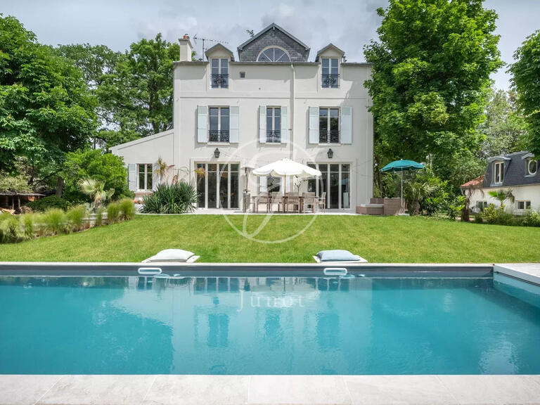 House Le Vésinet - 5 bedrooms - 350m²