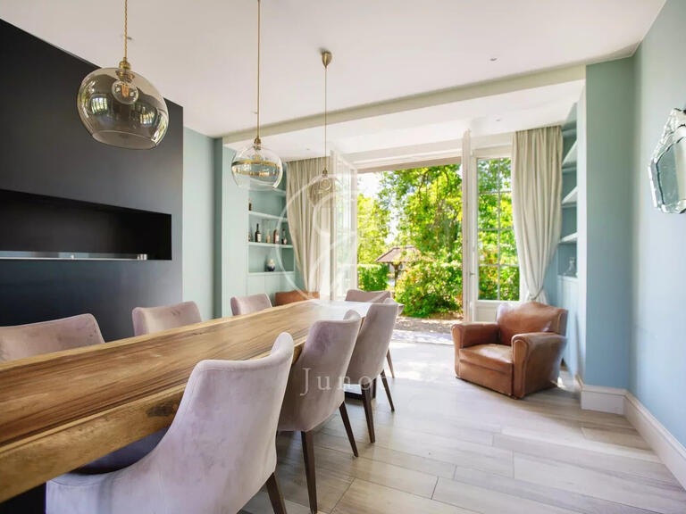 House Le Vésinet - 5 bedrooms - 384m²
