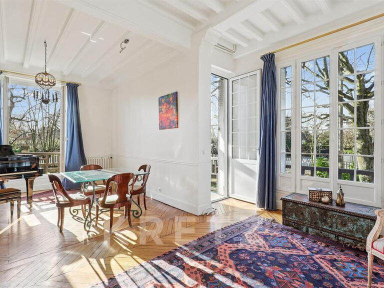 House Le Vésinet - 8 bedrooms - 258m²