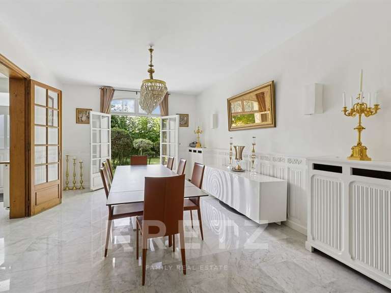 Maison Le Vésinet - 10 chambres - 420m²