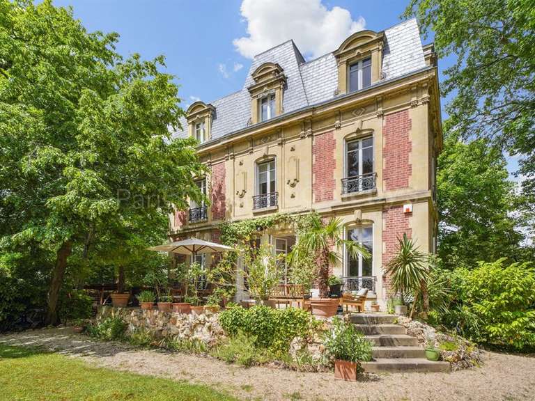 House Le Vésinet - 5 bedrooms - 354m²