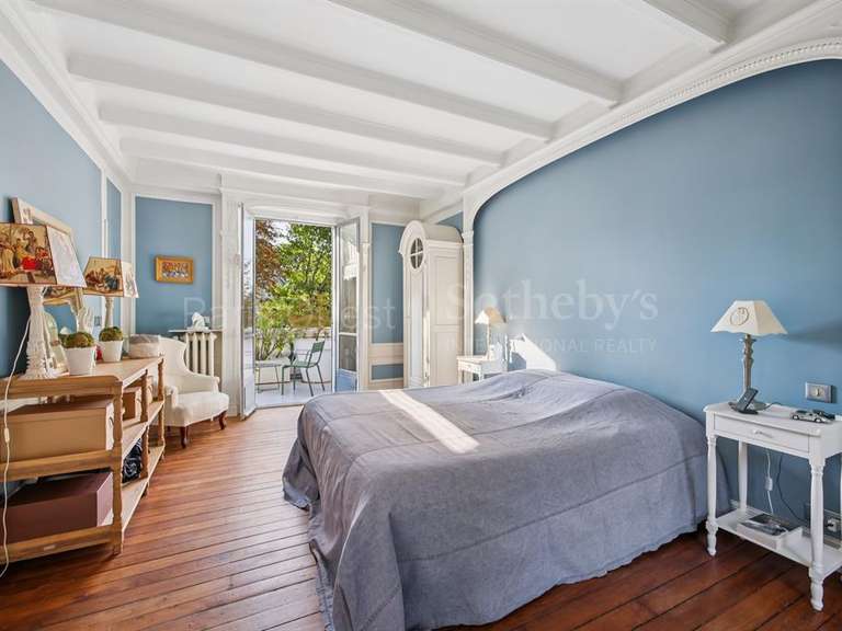 House Le Vésinet - 3 bedrooms - 200m²