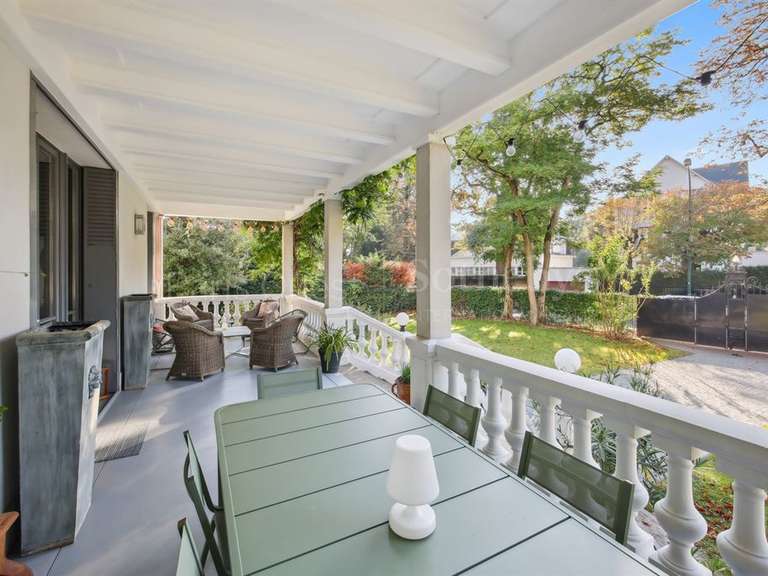 House Le Vésinet - 3 bedrooms - 200m²