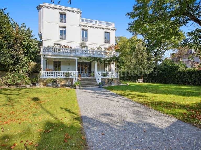 House Le Vésinet - 3 bedrooms - 200m²