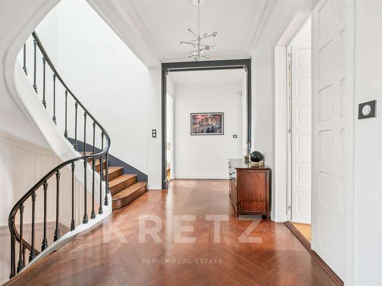 House Le Vésinet - 8 bedrooms - 536m²