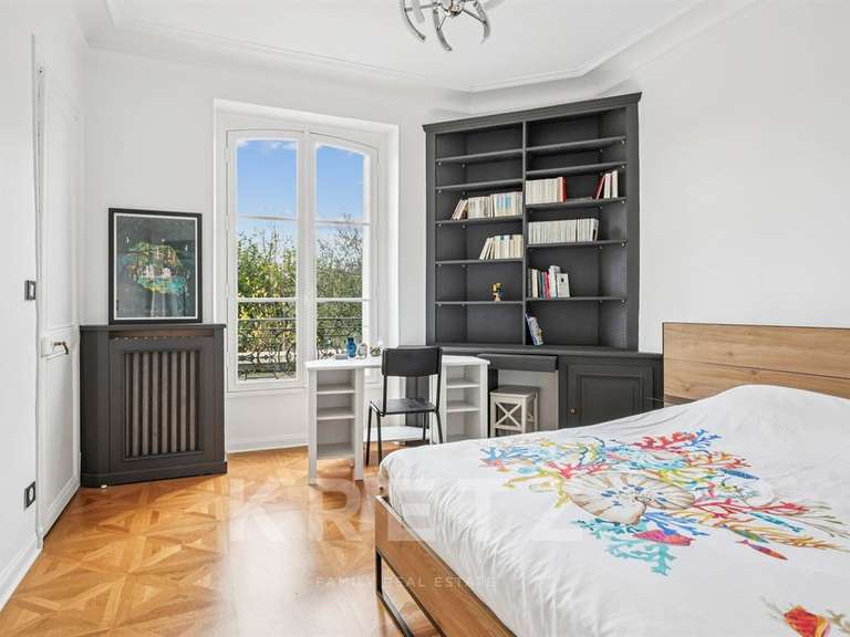 House Le Vésinet - 8 bedrooms - 536m²