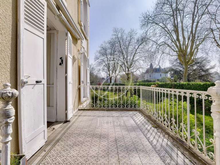 Maison Le Vésinet - 10 chambres - 411m²