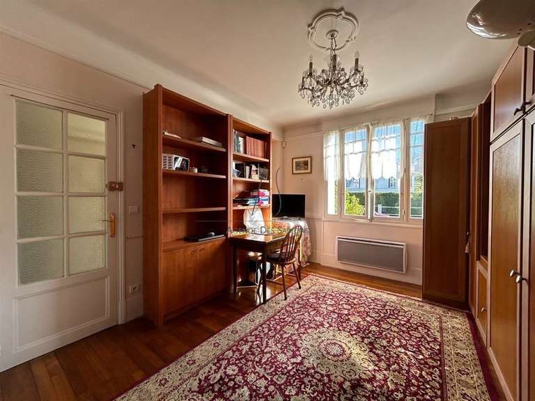 House Le Vésinet - 3 bedrooms - 110m²