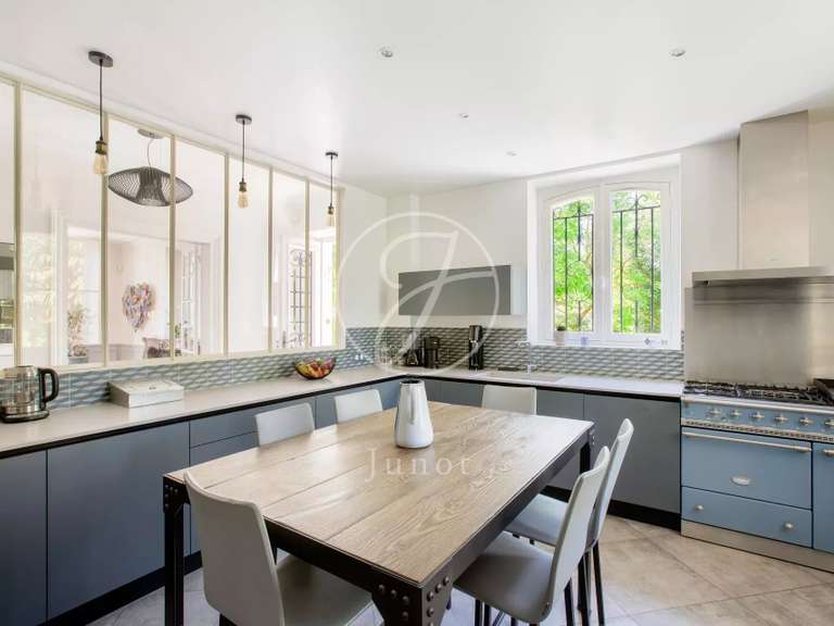 House Le Vésinet - 7 bedrooms - 561m²