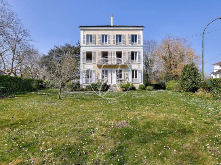 Maison Le Vésinet - 10 chambres - 411m²