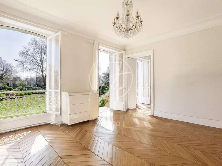 Maison Le Vésinet - 10 chambres - 411m²