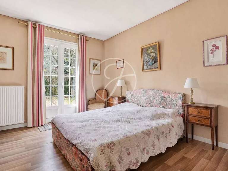 House Le Vésinet - 5 bedrooms - 270m²