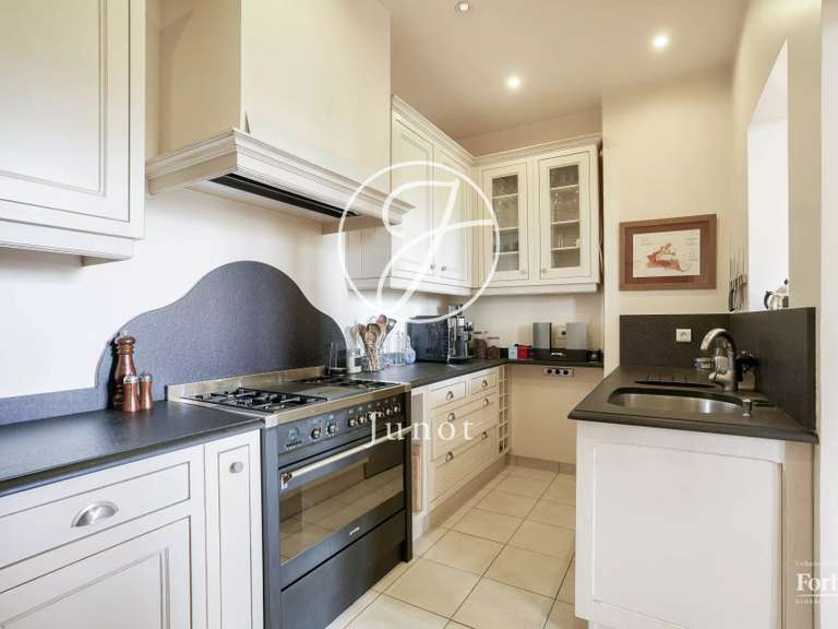 Maison Le Vésinet - 5 chambres - 244m²