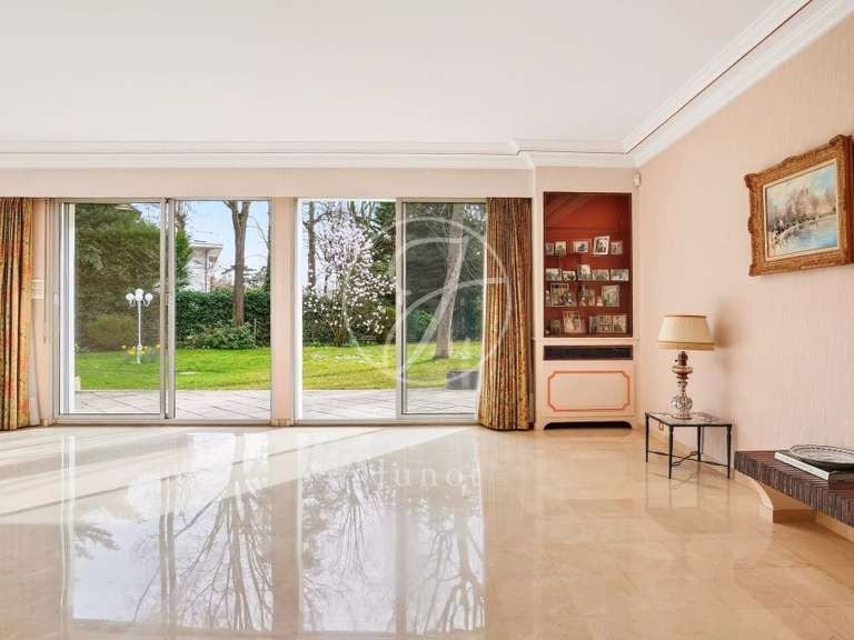 Maison Le Vésinet - 6 chambres - 339m²