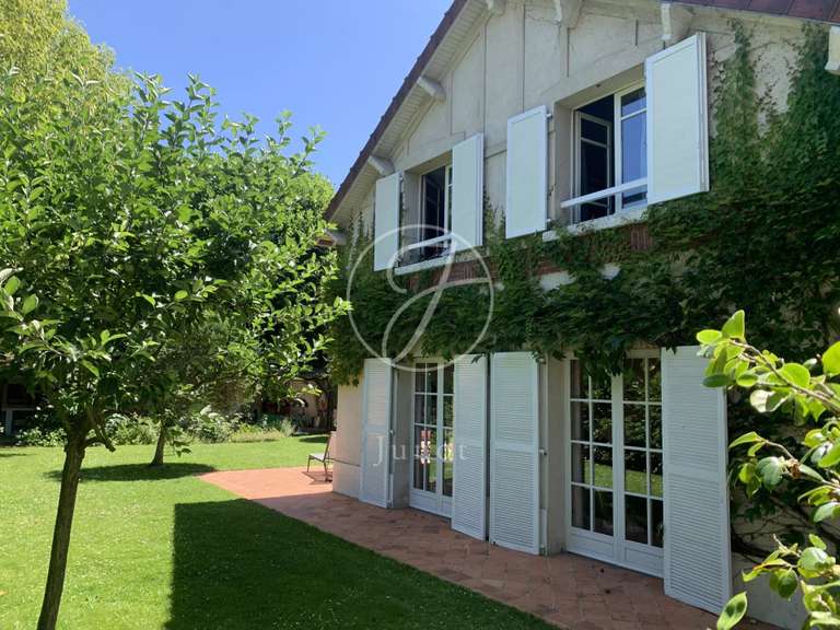 Maison Le Vésinet - 4 chambres - 257m²