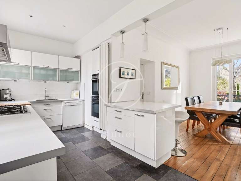 Maison Le Vésinet - 6 chambres - 200m²