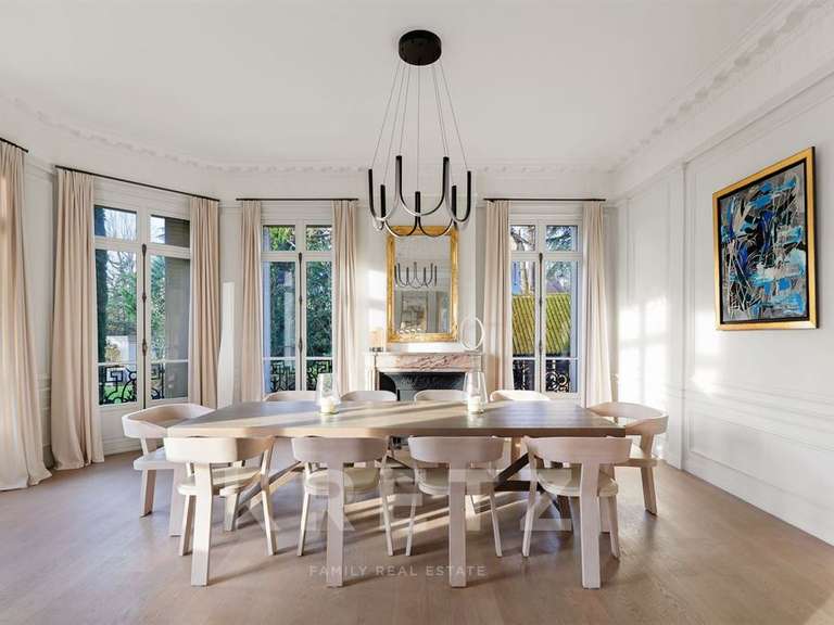 House Le Vésinet - 7 bedrooms - 700m²