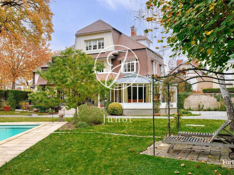 House Le Vésinet - 7 bedrooms - 478m²