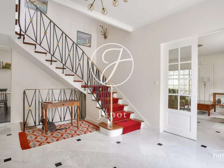 Maison Le Vésinet - 3 chambres - 288m²