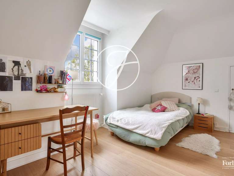 Maison Le Vésinet - 3 chambres - 288m²