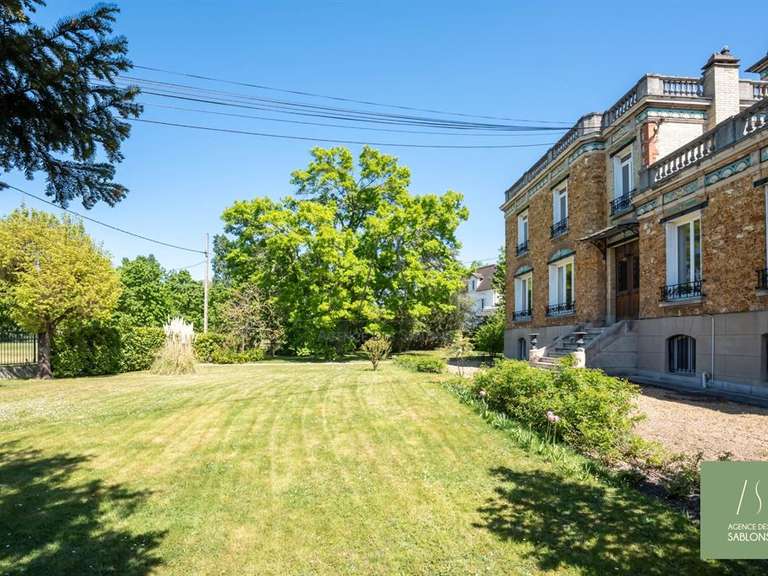 Maison Le Vésinet - 6 chambres - 300m²