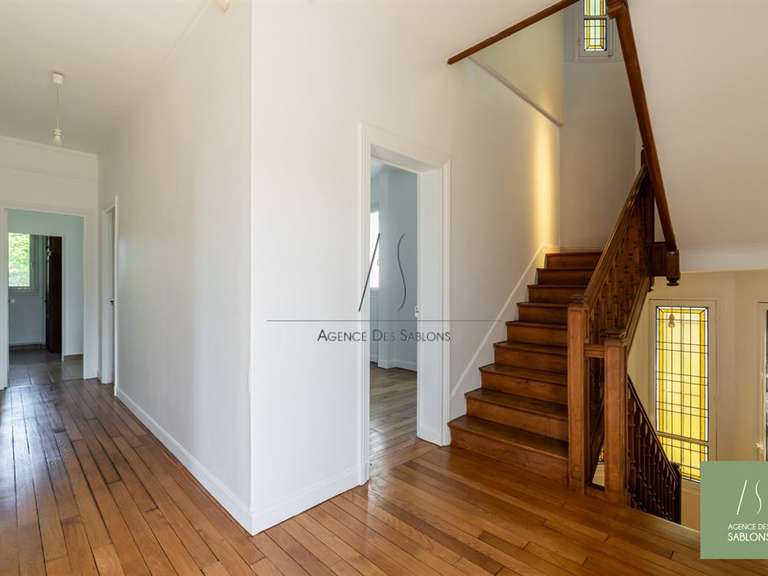 Maison Le Vésinet - 6 chambres - 300m²