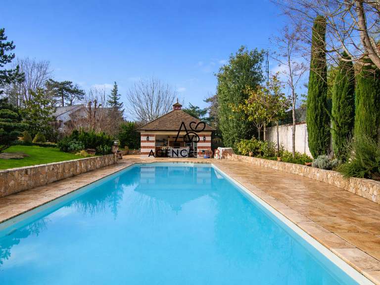 Maison Le Vésinet - 6 chambres - 327m²