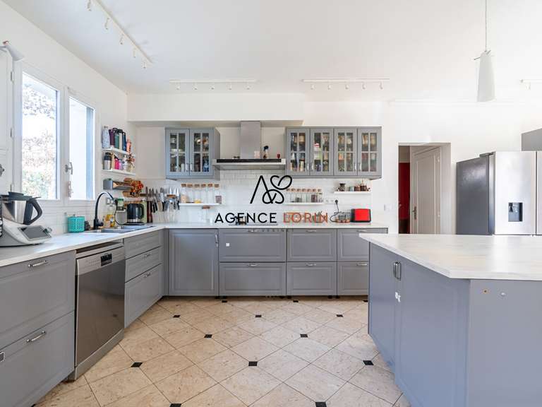Maison Le Vésinet - 6 chambres - 318m²